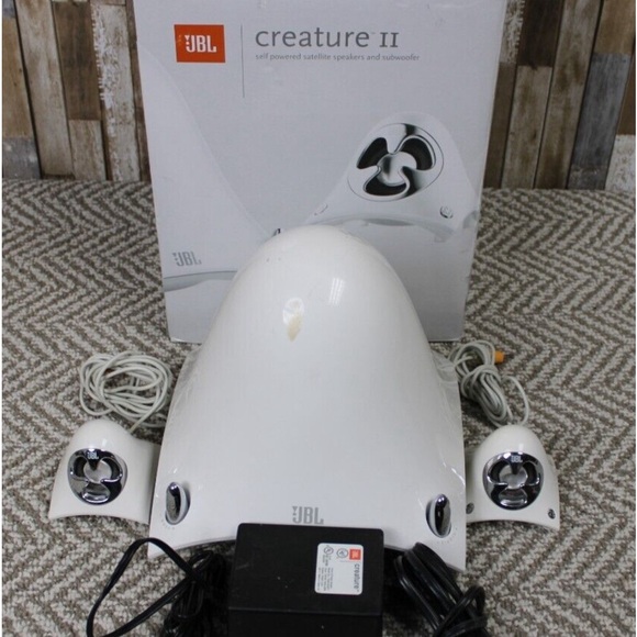 JBL Creature II Self Powered Satellite Speaker, Subwoofer, Power Supply +
Box - Picture 2 of 3